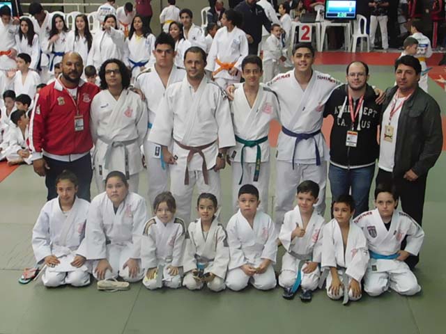 Judocas pedreirenses conquistam medalhas em Mogi Guaçu