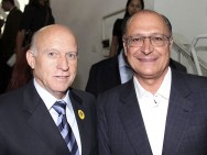 Prefeito Milton Serafim e Govenador Geraldo Alckmin entregam neste sábado apartamentos da CDHU a 93 famílias vinhedenses