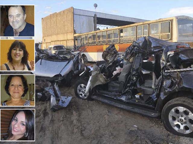 Caminhonete utilizada por família indaiatubana ficou totalmente destruída 