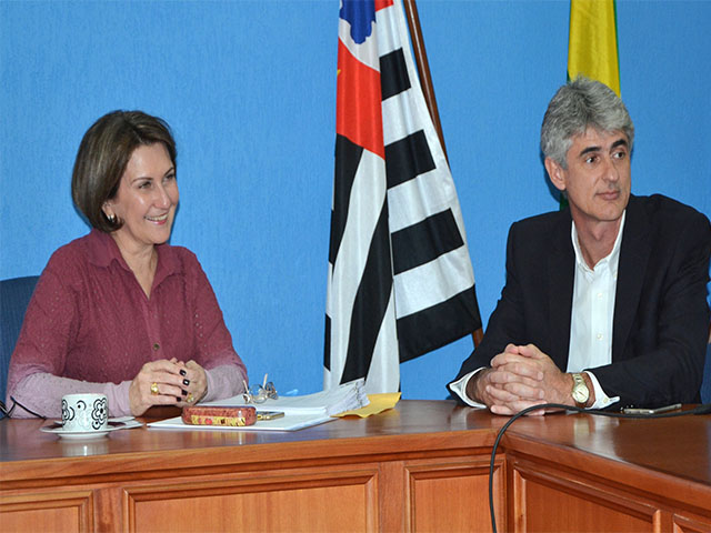 Durante encontro foi discutido o projeto que ‘harmoniza’ rede de energia elétrica e arborização urbana