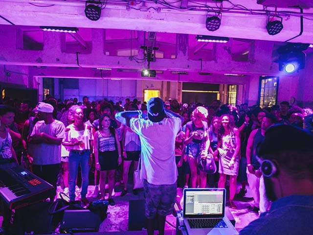 O Pulso é um projeto no qual músicos e produtores independentes de todo Brasil se juntam para discutir o mercado da música e criar novos sons