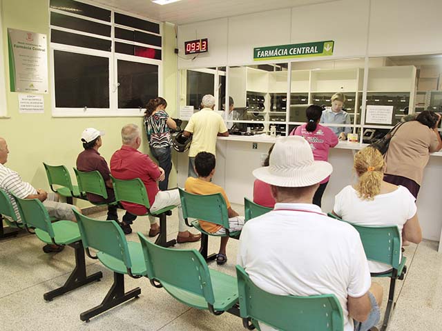 Farmácia Central funciona de segunda a sexta-feira, das 7h às 16 horas