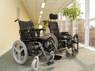 Prefeitura de Paulínia realiza entrega de cinco cadeiras de rodas