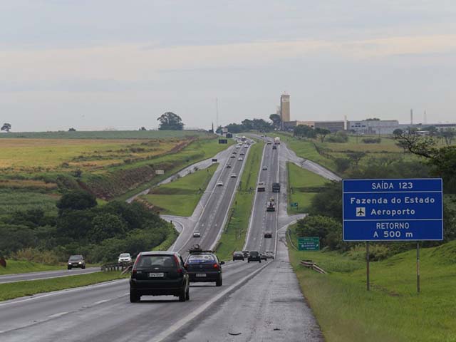 A Rodovia Luiz de Queiróz (SP-304), ligação entre a Rodovia Anhanguera (SP-330) e o Noroeste Paulista, vai receber obras de modernização, que vão beneficiar cerca de 823 mil habitantes da região. O go