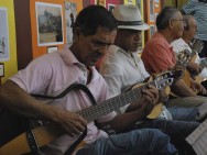 Sábado tem apresentação do grupo Entre Amigos na Biblioteca Infantil