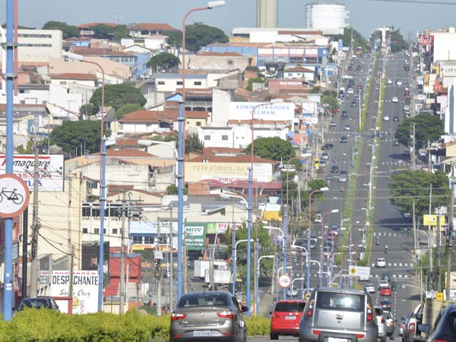 Avenida Ário Barnabé 