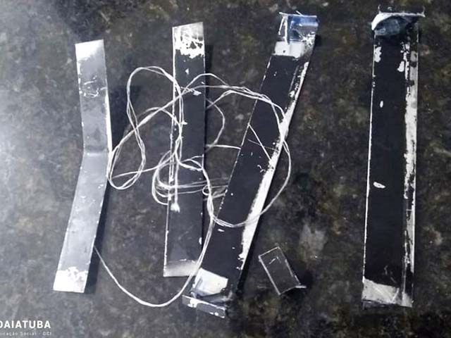 Três caixas eletrônicos possuíam “chupa cabra”