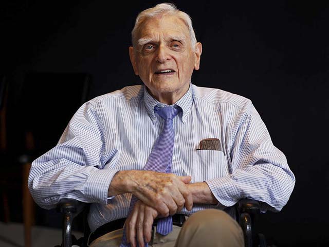O americano John Goodenough, Prêmio Nobel de Química 