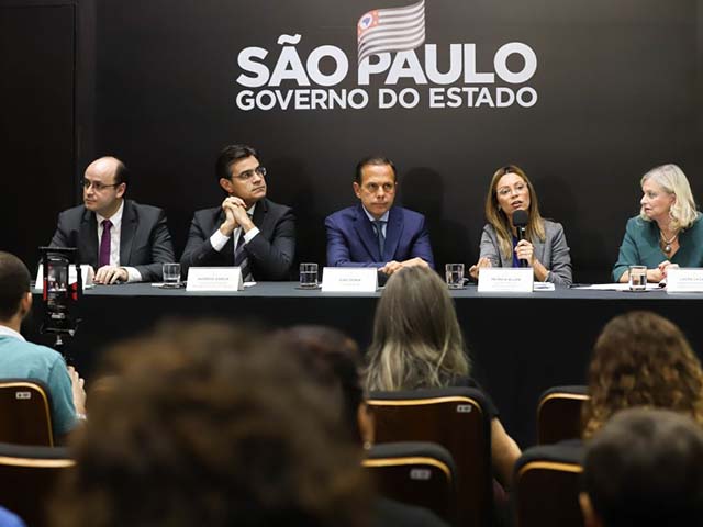 Coletiva de imprensa no Palácio dos Bandeirantes