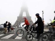 Quinto dia de greve deixa Paris sem transporte público