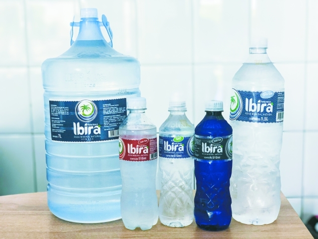  A água Ibirá possui um pH levemente alcalino que ajuda o corpo a chegar em um equilíbrio fisiológico
