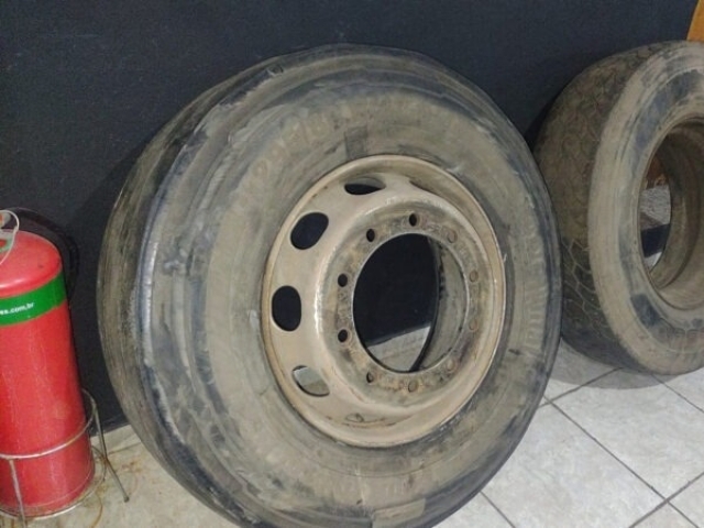 Os estepes furtados em Indaiatuba seriam revendidos em uma borracharia em Salto