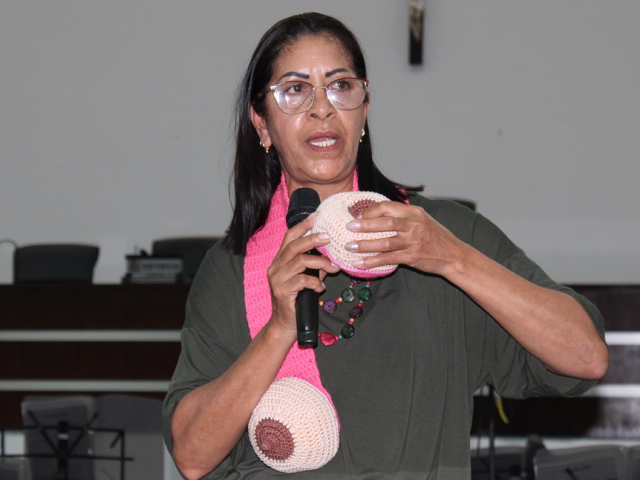 Coordenadora de Atenção Básica da Secretaria Municipal de Saúde, Adinalda Araújo