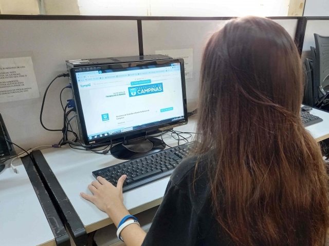 Grande parte dos cursos oferece possibilidade de estudar pela internet