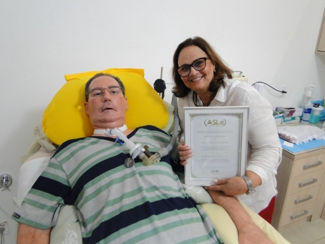 João Marcos Andrietta  e sua esposa