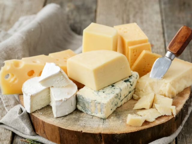 O queijo é muito rico e ajuda na prevenção de doenças e no bom funcionamento do organismo