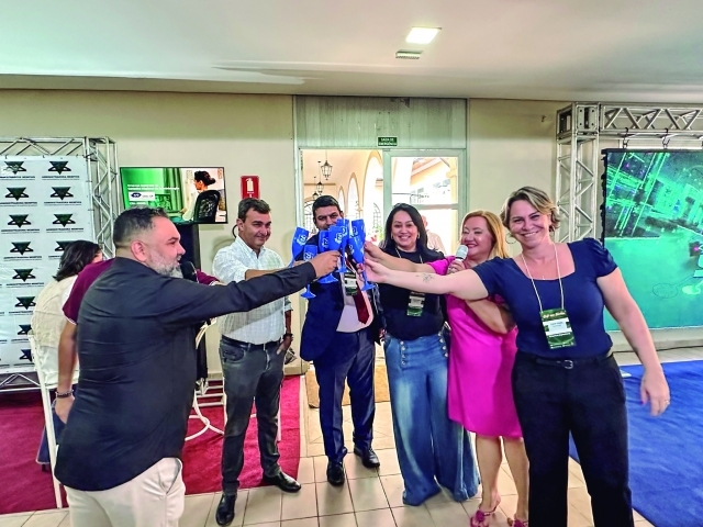 Abertura do evento Café com Síndico foi realizado pelo prefeito Nilson Gaspar
