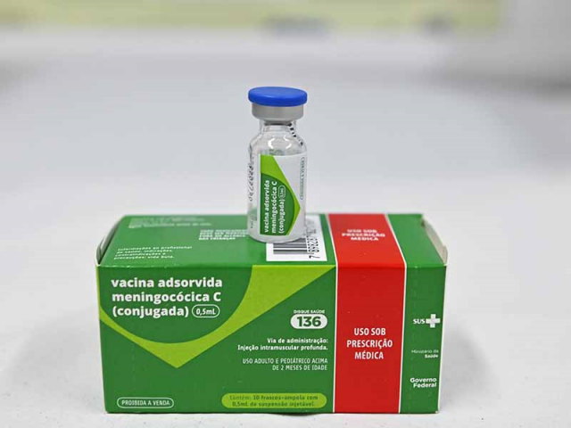 A vacina contra a meningite meningocócica C (conjugada) pode evitar a morte ou sequelas graves