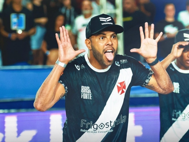 Alecgol em ação em etapa da Liga Nacional de Futevôlei 