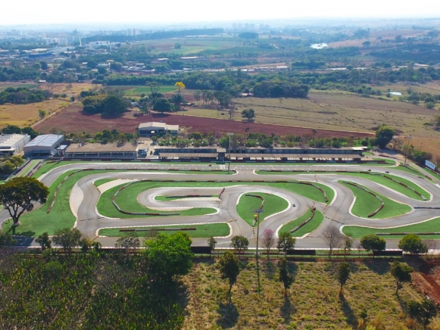 Vista aérea do Kartódromo San Marino