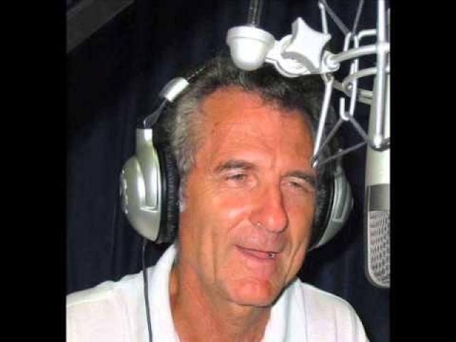 O autor do livro “Nossos Momentos” se tornou conhecido como a voz do rádio em Salto e na região ao longo dos últimos anos