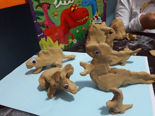 Esculturas feitas em argila