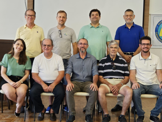 Na foto, a atual diretoria  Sentado da esquerda para a direita Ana Carolina Clauss, João Roberto Barbieri  Villa, Salomão de Oliveira, Adão Murça. Em pé