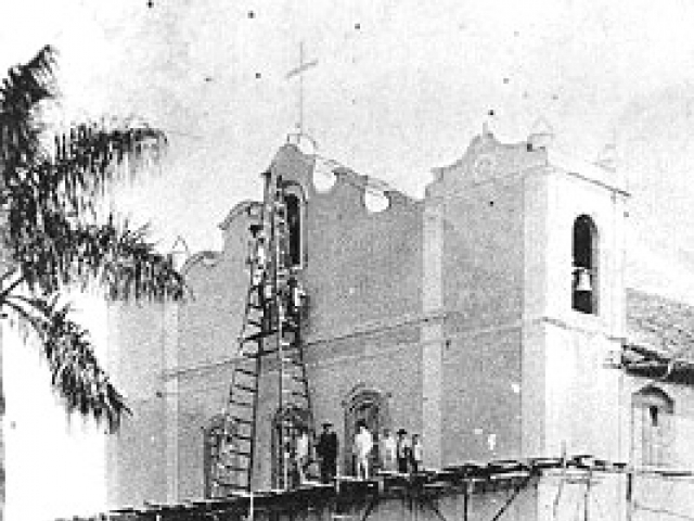 Construção da Paróquia Nossa Senhora da Candelária