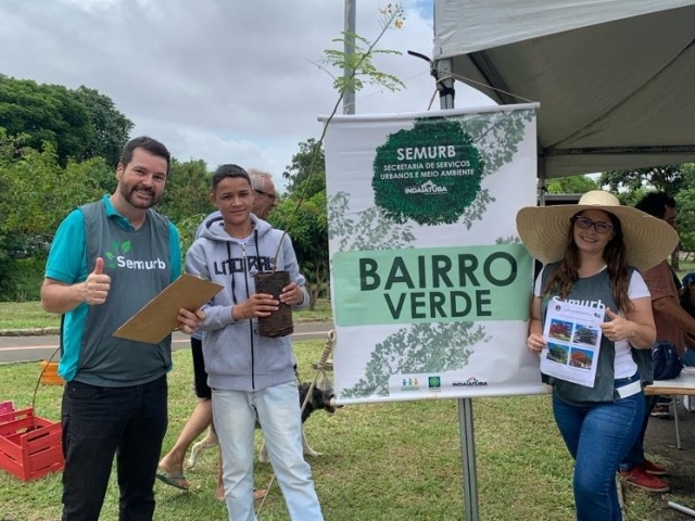 Prefeitura promove plantio de árvores do Projeto Bairro Verde no Jardim Bem-te-vi