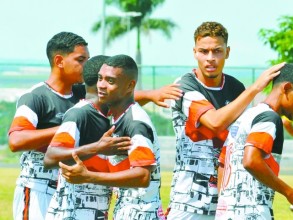 Quatorze equipes disputam o Campeonato de Juniores da Liga Regional Desportiva