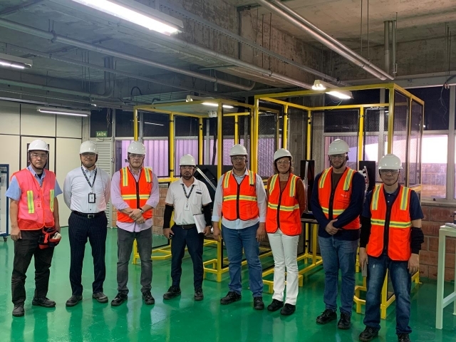 As autoridades municipais puderam conhecer toda a fábrica da Aisin Automotive