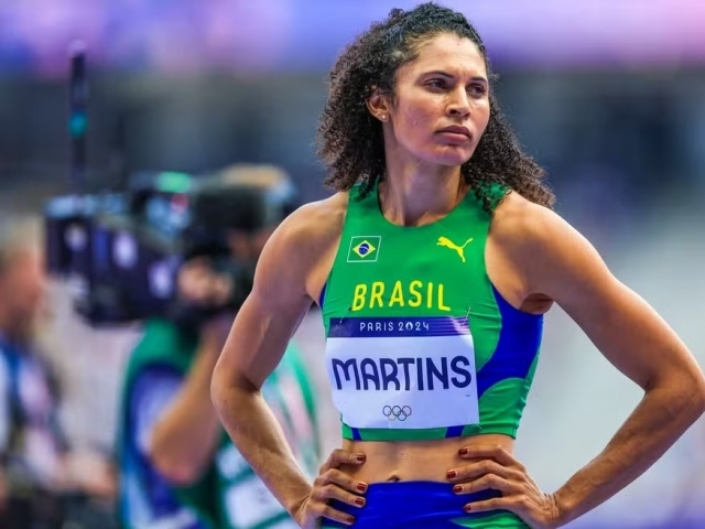 Lesionada, Valdileia Martins abandona final do salto em altura em Paris