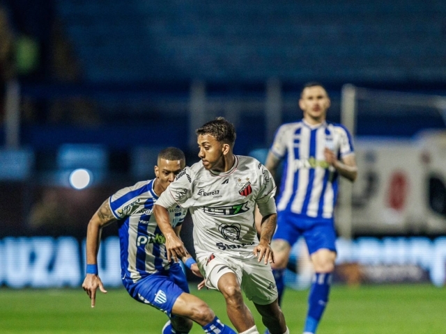 Galo rubro-negro segue na luta contra o rebaixamento na Série B 