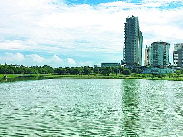 Chuva ameniza o calor e melhora a qualidade do ar