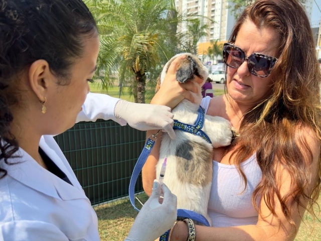 Vacina fica disponível no Parque Campo Bonito e no Espaço PET do Parque Ecológico