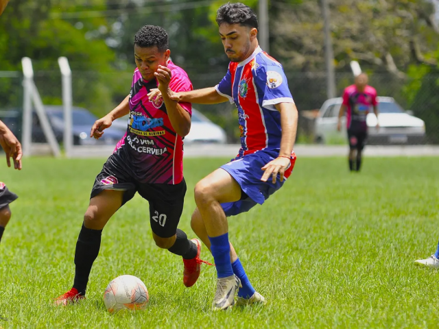 O jogo entre Elite Campo Bonito e Só Vim Pela Cerveja foi eletrizante, com oito tentos anotados no total