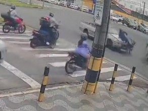 Motociclista fica ferido após ser atropelado por carro na Avenida Conceição 