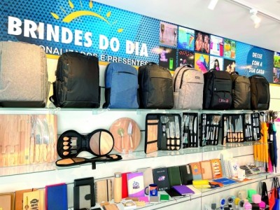 Natal impulsiona mercado de produtos personalizados e cria oportunidades para empreendedores