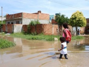 Mudanças climáticas ameaçam a saúde e o desenvolvimento das crianças: o que os pais precisam saber