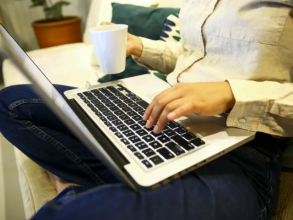 Golpes no Dia das Mães: veja como se proteger nas compras online
