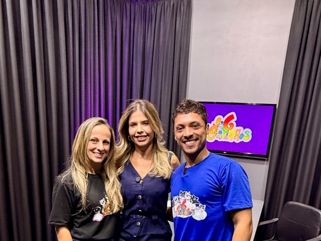 Flávia, Cacau e Johnny