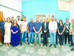 Dom Devair visita Prefeitura de Rafard e propõe parceria para mutirão oftalmológico em crianças