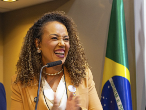Dra. Grazi é nomeada Coordenadora Estadual de Raça e Etnia do PSB em evento na Alesp