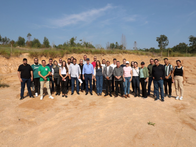 Vereadores de Itu visitam obras da Barragem do Piraí ao lado do prefeito