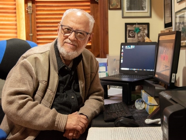 Penna lança seu primeiro livro de contos natalinos