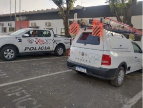 Equipes da CPFL Piratininga flagram furto de energia no centro de Indaiatuba 