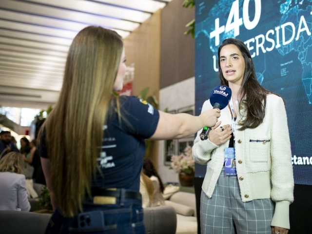 UniFAJ e UniMAX lançam graduação inédita em Inteligência Artificial, durante Congresso Brasileiro 
