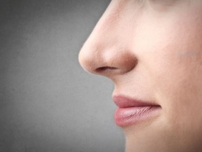 Enxerto de costela na rinoplastia: quando é indicado e como funciona o procedimento