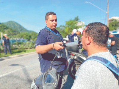 Detran-SP bateu marca de 100 mil motoristas abordados em agosto