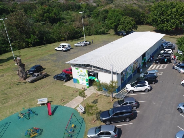 Ponto Verde comercializa produtos frescos, direto dos produtores locais e com preços justos